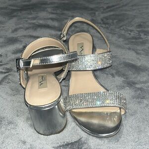 Nina New York silver heels
